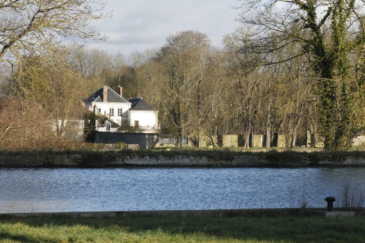 Chateau De Courmelois Champagne Guest House Val de Vesle Eksteriør billede